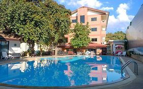 โรงแรม นิ่ม